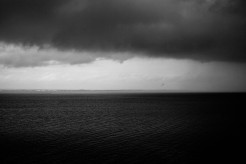 Fine-Art-Prints_monochrome Aufnahme_Meer und Wolken